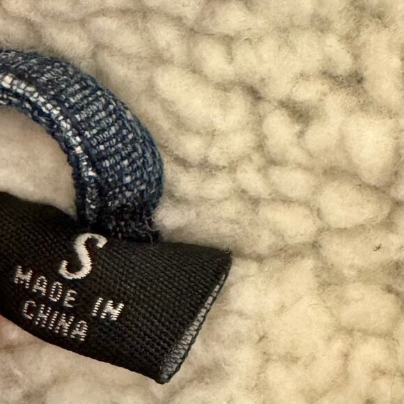 Joujou Denim Trucker Jacket Faux Fur Lining Collar Button Up Small NWT Dark Wash - Picture 5 of 13